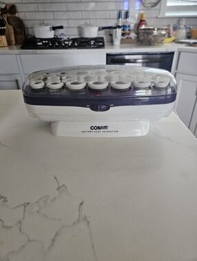 Conair Instant Heat Hairsetter in White and Purple